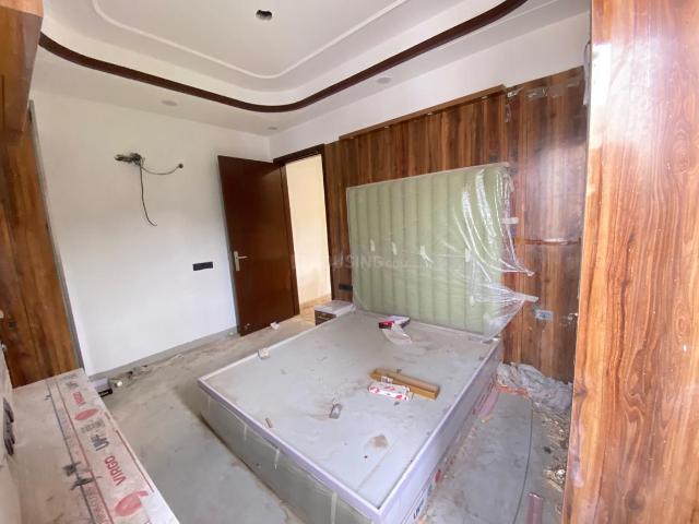 Flat for rent in Deri