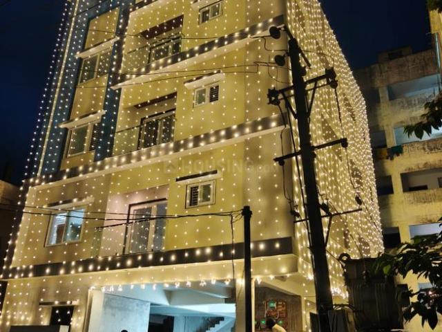 Flat for rent in Kambala Cheruvu, Rajamahendravaram