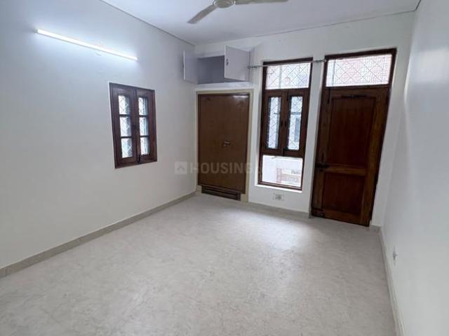 Flat for rent in Deri