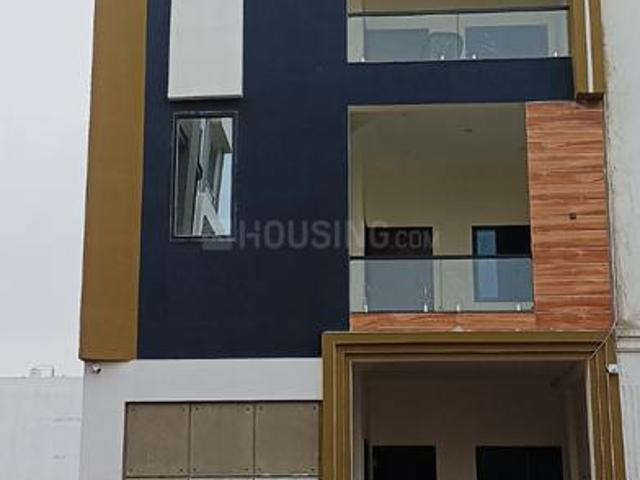 Flat for rent in Madya