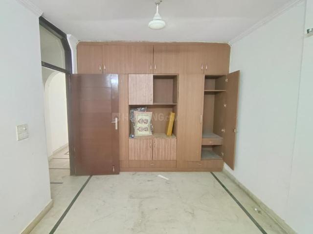 Flat for rent in South Delhi, Deri