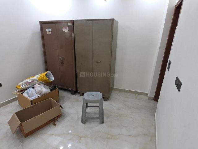 Flat for rent in East Delhi, Deri