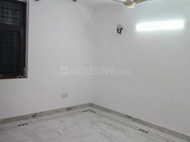 Flat for rent in Deri
