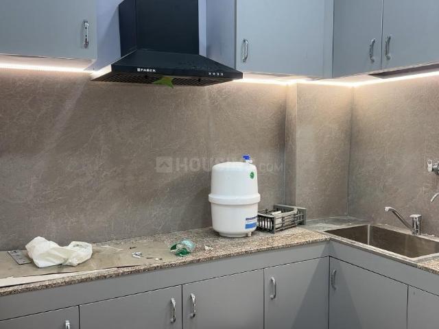 Flat for rent in Deri