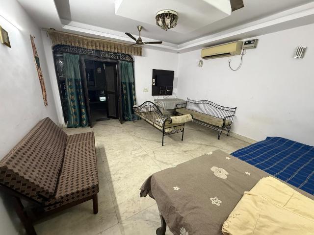 Flat for rent in Deri