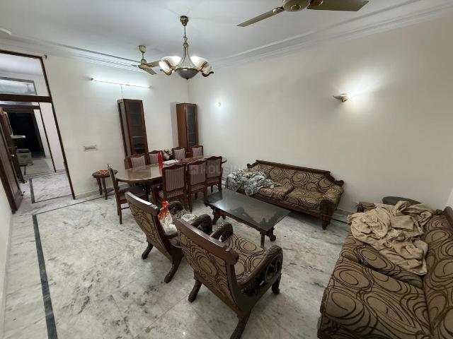Flat for rent in Deri