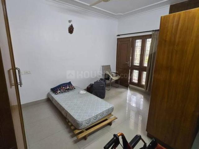 Flat for rent in Deri