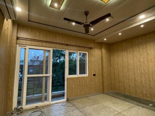 Flat for rent in Deri
