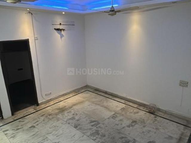 Flat for rent in Deri