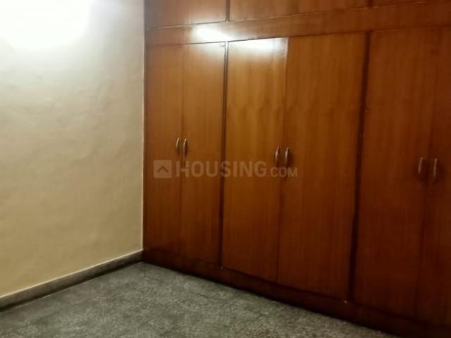 Flat for rent in Deri