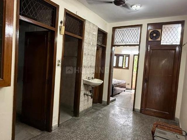 Flat for rent in Deri