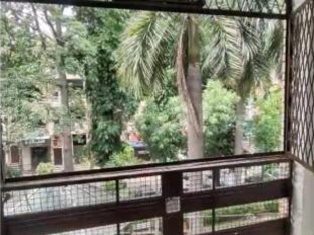 Flat for rent in Deri