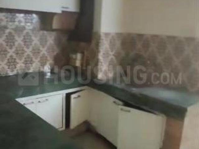 Flat for rent in Deri