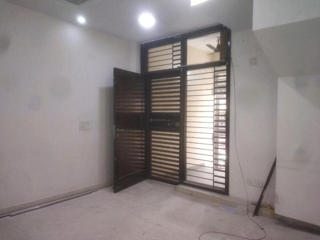 Flat for rent in Deri