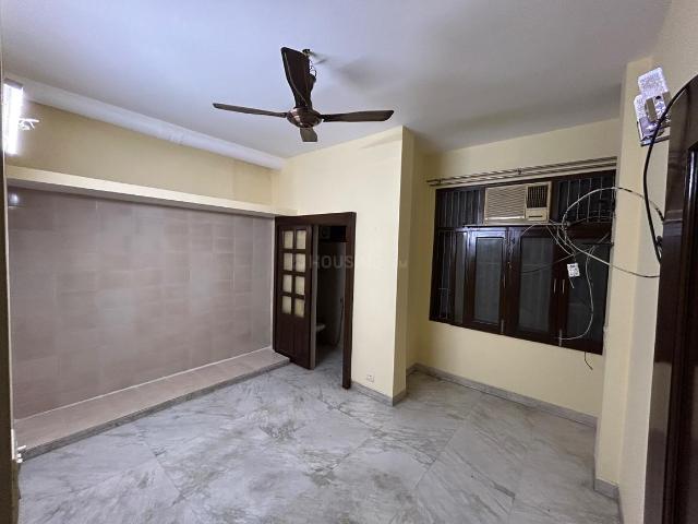 Flat for rent in Deri