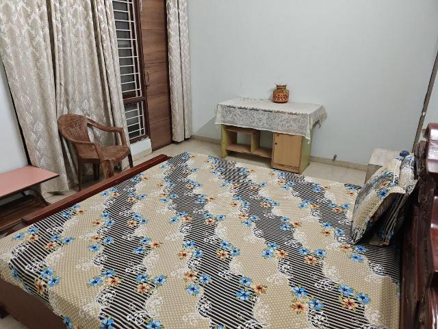 Flat for rent in Madya