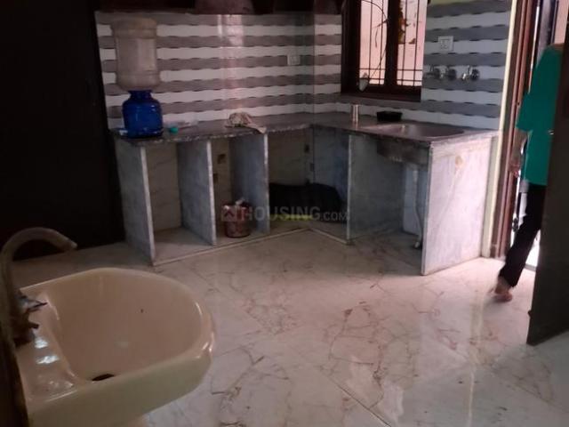Flat for rent in East Delhi, Deri
