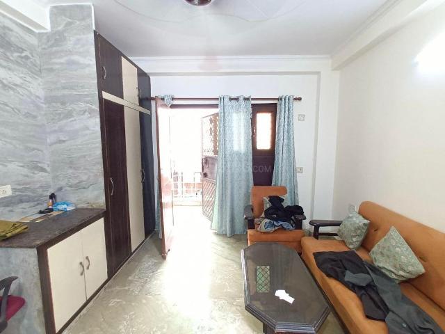 Flat for rent in East Delhi, Deri