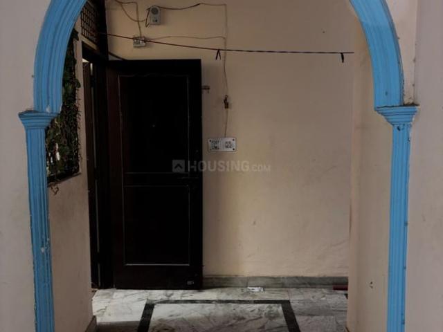 Flat for rent in East Delhi, Deri