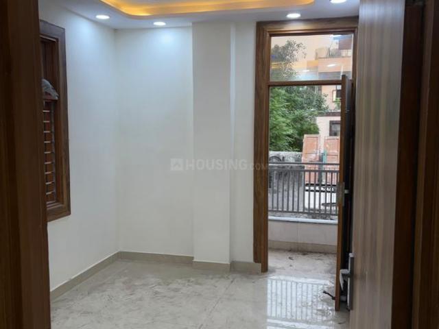 Flat for sale in East Delhi, Deri