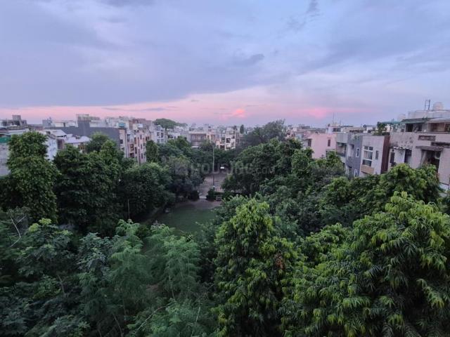 Flat for rent in South Delhi, Deri