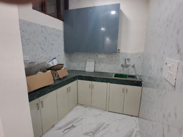 Flat for rent in South West Delhi, Deri