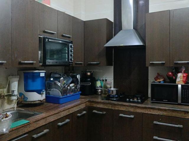 Flat for rent in South Delhi, Deri