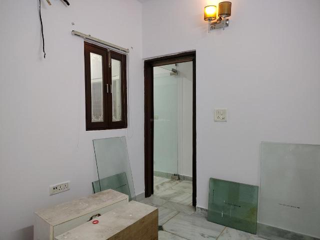 Flat for rent in South Delhi, Deri