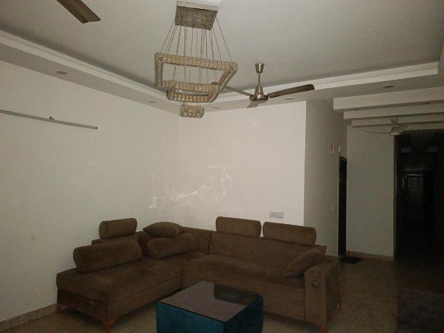 Flat for rent in South Delhi, Deri