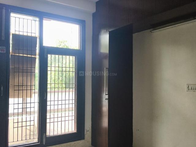 Flat for rent in South Delhi, Deri