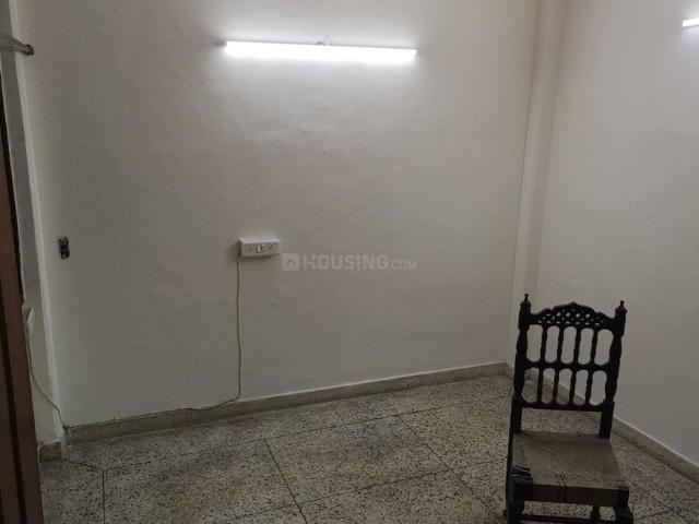 Flat for rent in South Delhi, Deri