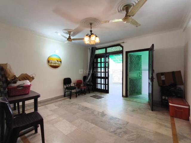 Flat for rent in South Delhi, Deri