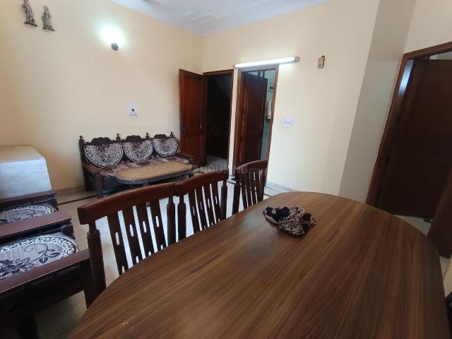 Flat for rent in South Delhi, Deri