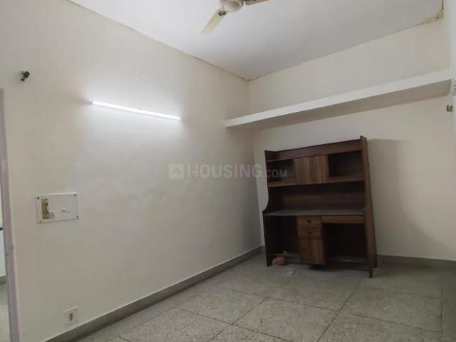 Flat for rent in South Delhi, Deri