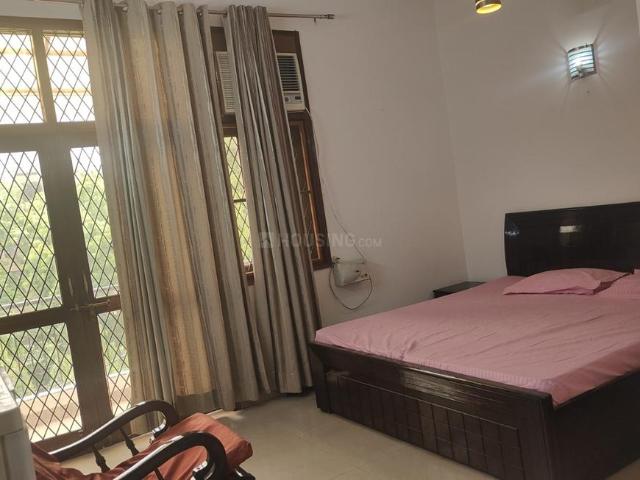 Flat for rent in South Delhi, Deri