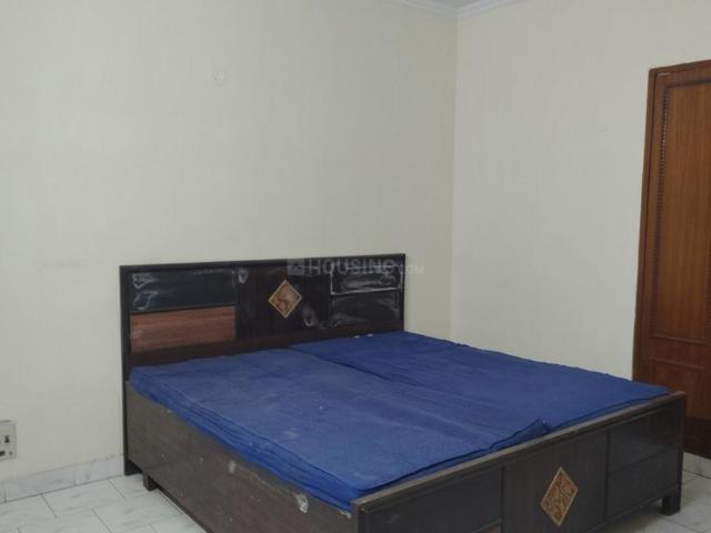 Flat for rent in South Delhi, Deri