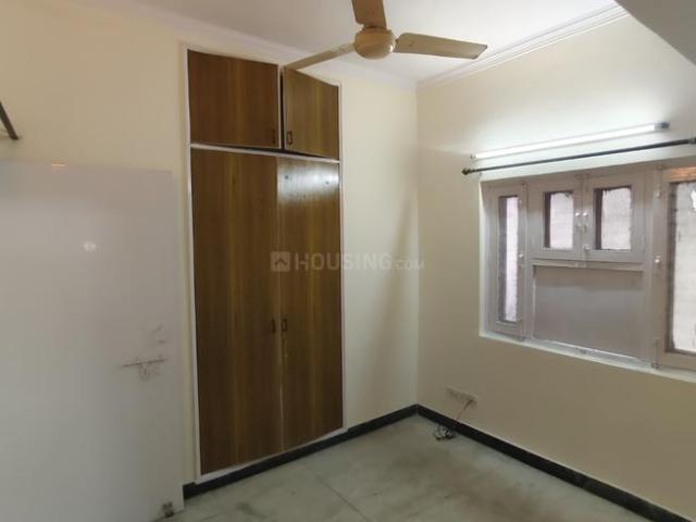 Flat for rent in South Delhi, Deri