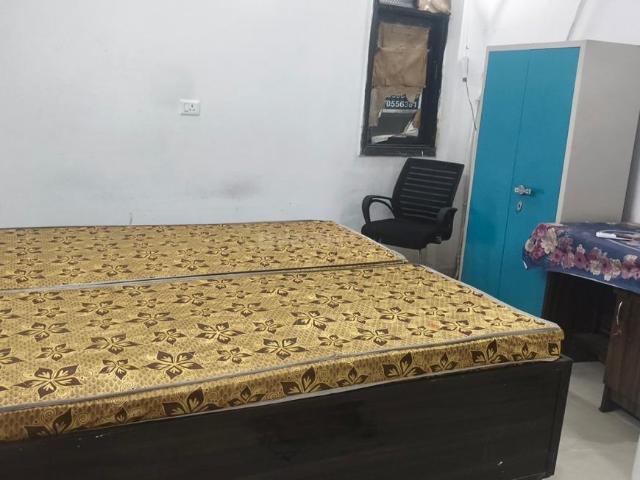 Flat for rent in South Delhi, Deri