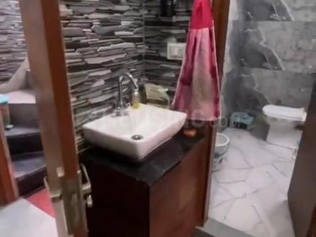 Flat for rent in Deri