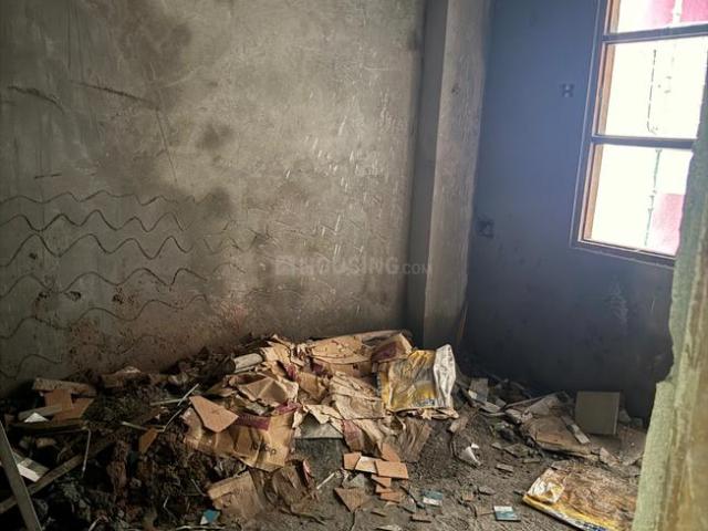 Flat for sale in East Delhi, Deri