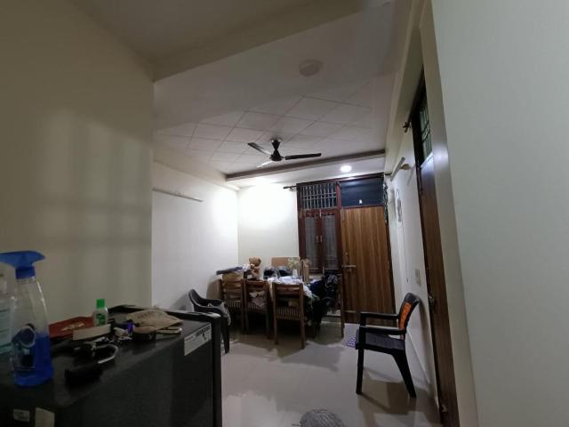 Flat for rent in East Delhi, Deri