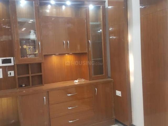 Flat for rent in East Delhi, Deri