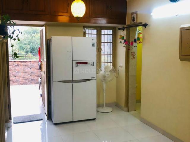 Flat for rent in East Delhi, Deri