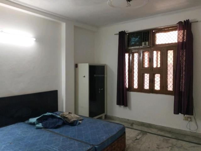Flat for rent in East Delhi, Deri