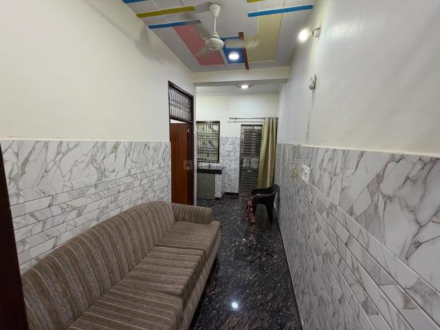Flat for rent in East Delhi, Deri