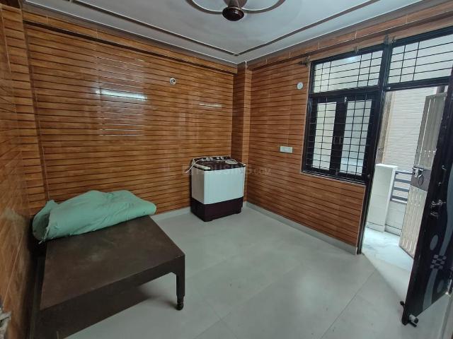 Flat for rent in East Delhi, Deri