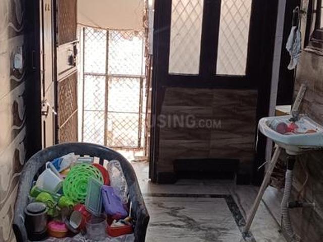 Flat for rent in East Delhi, Deri