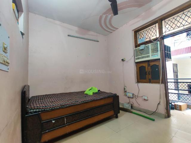 Flat for rent in East Delhi, Deri