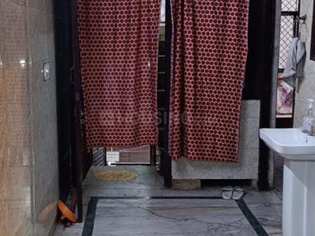 Flat for rent in East Delhi, Deri