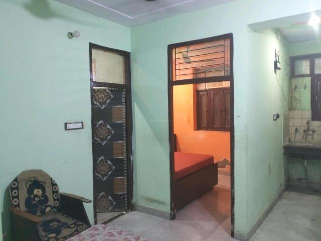 Flat for rent in East Delhi, Deri